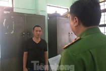 Bắt trùm bảo kê các điểm kinh doanh trước bệnh viện ở Bình Dương