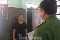 Bắt trùm bảo kê các điểm kinh doanh trước bệnh viện ở Bình Dương