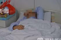 Cho thai phụ xuống xe cửa trước, tài xế xe buýt 'nhừ đòn' 