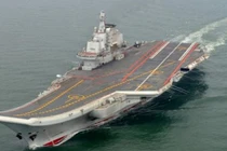 Kêu gọi Mỹ ngừng "khoe cơ bắp", Trung Quốc đưa tàu sân bay vào Biển Đông tập trận