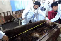 Bí ẩn hài cốt mỹ nhân đội vương miện trong mộ cổ TQ