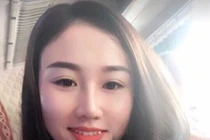 Nữ quái xinh đẹp tự xưng cán bộ Hải quan bán điện thoại giá rẻ