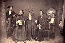 Từ A-Z: Áo dài Việt Nam “cách tân” đẹp qua các thời kỳ