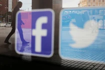 1,2 tỷ tài khoản Facebook, Twitter có nguy cơ bị hack