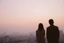 Phải làm sao khi người cũ vẫn muốn “quan hệ” dù đã chia tay?