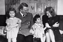 Lộ chân dung mỹ nhân say mê trùm HIitler tới mức "điên cuồng" 