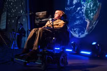 Chấn động thiên tài Stephen Hawking tiên tri vận mệnh Trái Đất năm 2032 