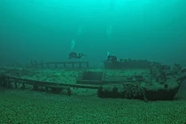 Hồ nước đáng sợ nhất thế gian: "Tam giác quỷ” Bermuda chưa là gì! 