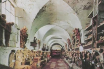 “Chụp ảnh” xác ướp trẻ em trong hầm mộ Capuchin, ai cũng giật mình 