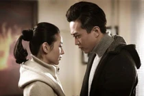 Thấy tấm lưng trần của vợ, chồng phát hiện ra “bí mật khủng khiếp”