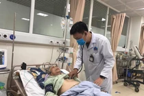 Người già nhập viện gia tăng vì đột quỵ, viêm phổi do giá rét