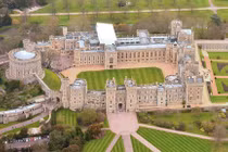 Huyền bí chuyện ma quái xảy ra ở lâu đài nổi tiếng nước Anh