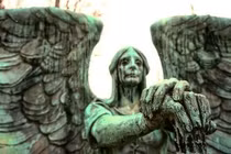 Bí ẩn bức tượng thiên thần “biết khóc” gây ám ảnh nước Mỹ