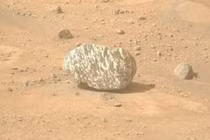 Nóng: NASA công bố ảnh 'đá ngựa vằn' kỳ lạ trên sao Hỏa