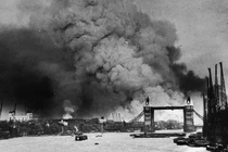 Giải mã cuộc chiến ác liệt trên sông Thames trong Thế chiến 2