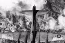 Mỹ tấn công “sào huyệt” của Hitler ở Berlin thế nào?