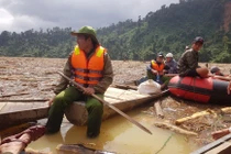 Sạt lở tại Trà Leng: Mở rộng phạm vi tìm nạn nhân còn lại