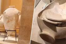 Tham quan bảo tàng, bé 4 tuổi làm vỡ báu vật 3.500 tuổi