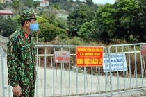 Đình chỉ một cán bộ ở Hải Dương vì lơ là phòng chống COVID-19