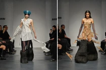 Người mẫu bị xé quần áo và loạt hình ảnh táo bạo nhất sàn diễn 2023