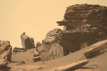 Kinh ngạc NASA công bố ảnh chụp “đầu rắn” trên sao Hoả
