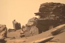 Kinh ngạc NASA công bố ảnh chụp “đầu rắn” trên sao Hoả