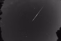 “Bão sao băng” sắp bùng nổ cuối tháng 5: Trái đất có ô nhiễm? 