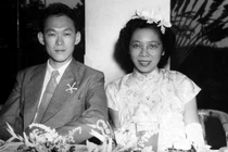 Chuyện tình cảm động của ông Lý Quang Diệu và vợ 