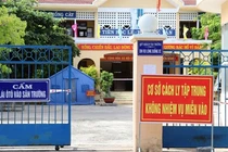 Đình chỉ công tác chủ tịch xã lơ là chống dịch