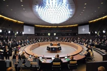 Hàng loạt tổ chức quốc tế họp khẩn bàn về tình hình Ukraine