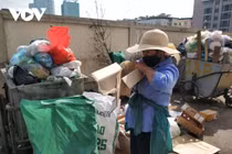 Để mang tiền về cho con, nhiều lao động ngậm ngùi đón Tết xa quê