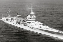 Con tàu chở bom hạt nhân của Mỹ 75 năm trước gặp họa gì? 