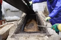 Mở mộ cổ 700 năm, sững người thi hài mỹ nhân vẹn nguyên hoàn hảo 