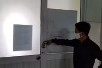 Người phá khoá phòng cách ly trốn về nhà từng không cho xét nghiệm con mình