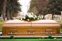 Sau khi người thân qua đời, 4 đồ vật nào tuyệt đối không đem đốt? 