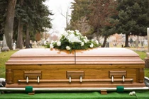 Sau khi người thân qua đời, 4 đồ vật nào tuyệt đối không đem đốt? 