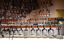 Khai quật mộ cổ chứa ngàn báu vật, sững sờ hài cốt 21 mỹ nhân 