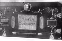 Bí ẩn tung tích tráp Hoàng gia Ba Lan cực giá trị