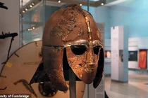 Phong tục chôn cất ở châu Âu thời Trung cổ thay đổi thế nào?