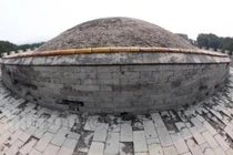 Vì sao lăng mộ Từ Hy Thái hậu trăm năm không mọc cỏ? 