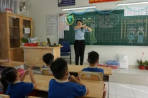 Thưởng Tết của giáo viên giảm do ảnh hưởng COVID-19