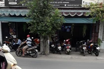 Khẩn: Ứng phó Covid-19, TP.HCM ngừng bán đồ ăn tại chỗ từ 28/3