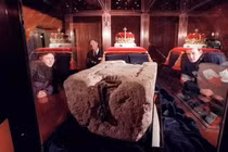 Biểu tượng lạ trên “hòn đá định mệnh” trong lễ đăng quang Vua Charles III