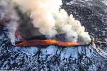 Khám phá những ngọn núi lửa đẹp đến "nghẹt thở" trên Trái đất