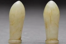 Lén lấy báu vật mộ cổ, người đàn ông gặp chuyện kinh hãi nửa đêm