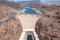 Đập thủy điện “thách thức mọi quy luật vật lý”: Nước chảy ngược lên Trời! 