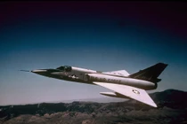 Kỳ tích máy bay tiếp đất an toàn dù không có phi công năm 1970