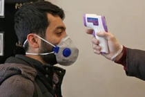 Uống cồn để trị virus corona, hàng chục người chết ở Iran 