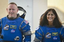 Phi hành gia NASA làm gì trên ISS khi sứ mệnh bị kéo dài?