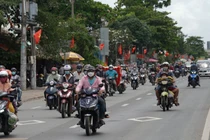 Chiều tối ngày cuối cùng của kỳ nghỉ, người dân đổ về TP Hồ Chí Minh